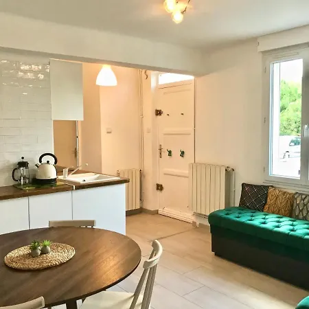 Blue Summer Vibes For 4p, Ac, Parking, Beachfront, Access -5 Apartamento